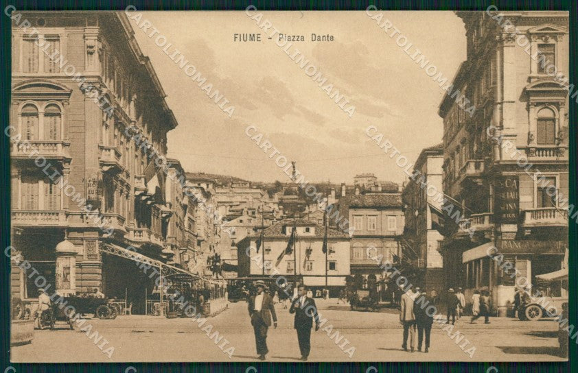 Croazia Fiume Piazza Dante Auto cartolina MT1432 – fronte