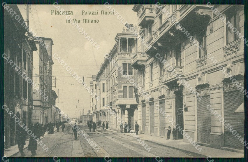 Piacenza città Via Milano cartolina MT1472 – fronte