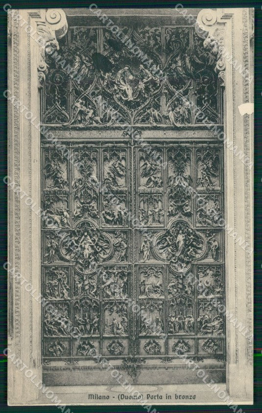 Milano città Duomo Porta in Bronzo cartolina MT2031 – fronte