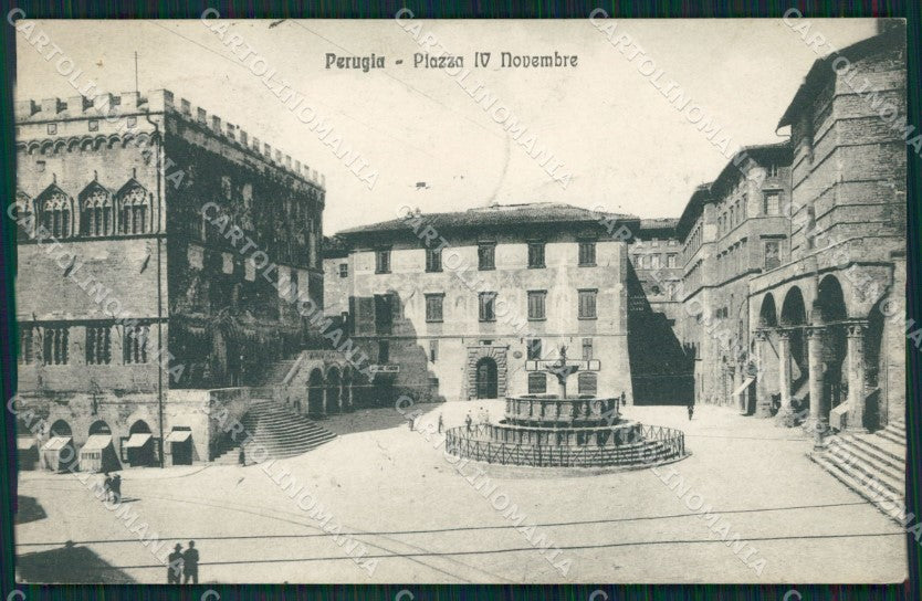 Perugia città Piazza IV Novembre cartolina MT2323 – fronte