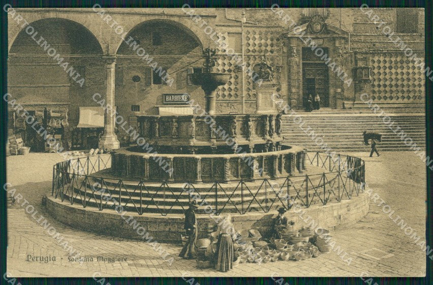 Perugia città Fontana Maggiore cartolina MT2324 – fronte