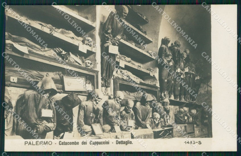 Palermo città Catacombe dei Cappuccini Mummia Foto cartolina MT2673 – fronte