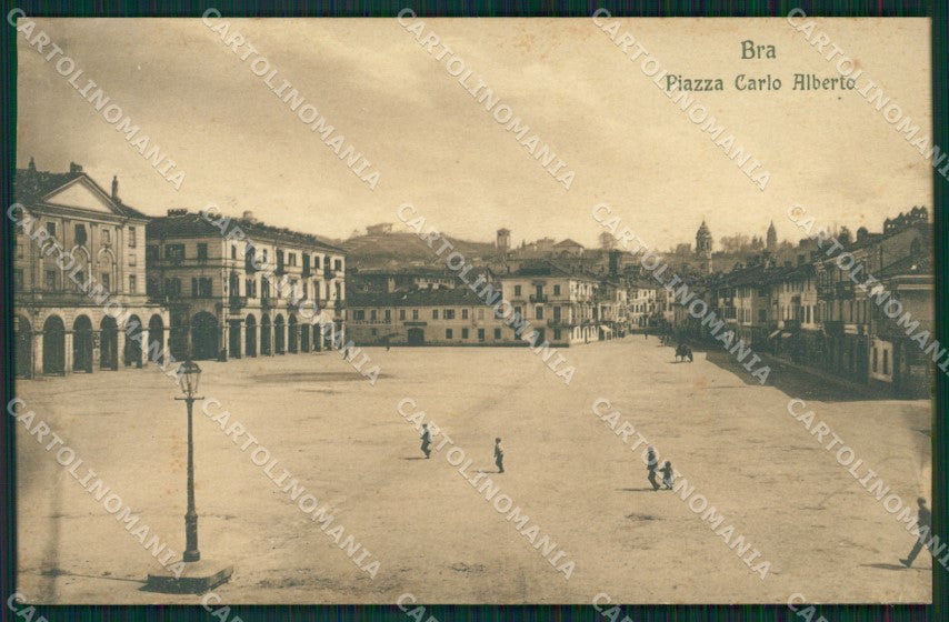 Cuneo Bra Piazza Carlo Alberto cartolina MT6495 – fronte