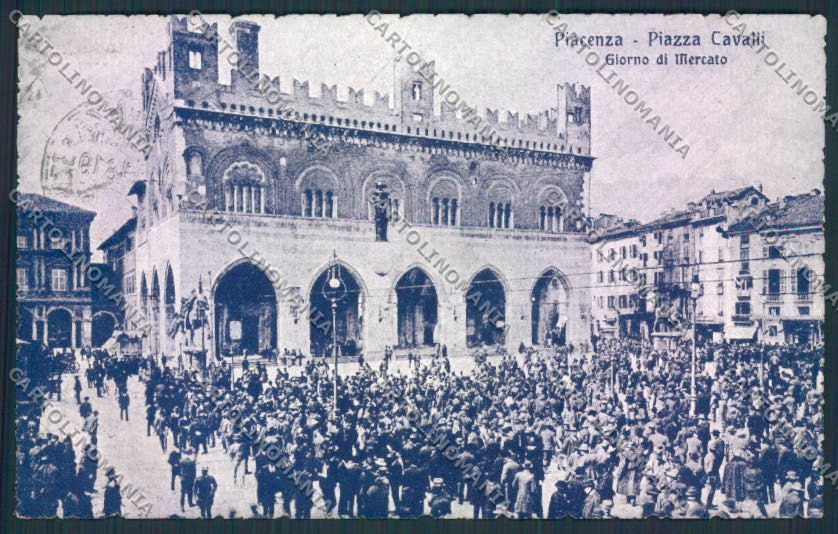 Piacenza Città Mercato cartolina MV2641 – fronte
