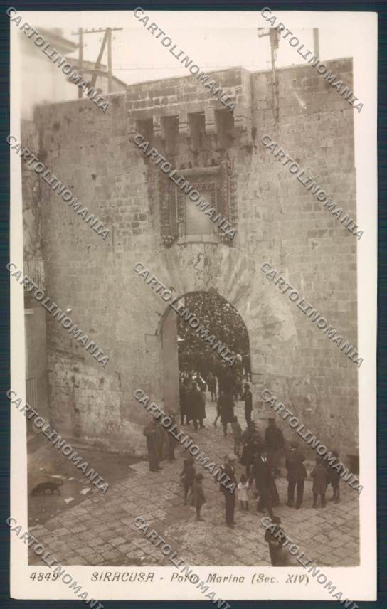 Siracusa Città Porta Marina Foto cartolina MV6957 – fronte