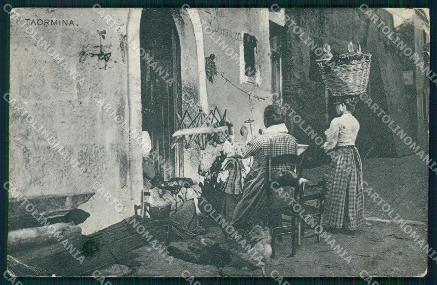 Messina Taormina Costumi Siciliani Tessitrici PIEGHINE cartolina MX0928 – fronte