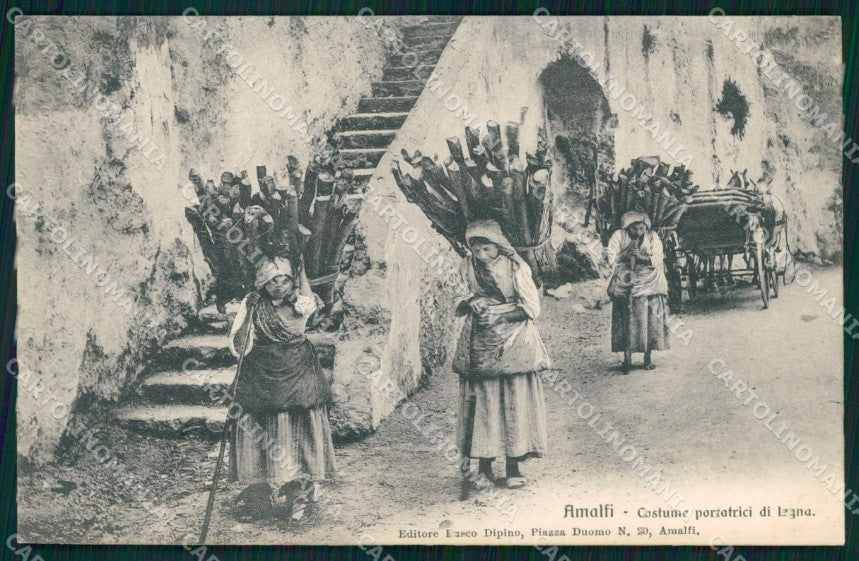 Salerno Amalfi Valle dei Mulini Portatrici Legna Costumi cartolina MX1297 – fronte
