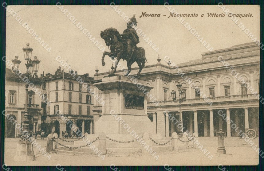 Novara Città Monumento Vittorio Emanuele PIEGHINA cartolina MX3986 – fronte