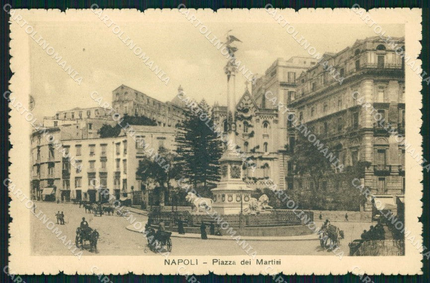Napoli Città Piazza dei Martiri cartolina MX4724 – fronte