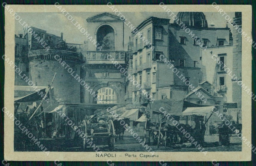 Napoli Città Porta Capuana Mercato cartolina MX4990 – fronte