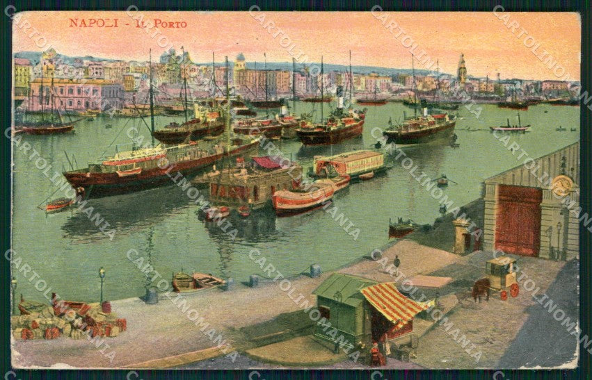 Napoli Città Porto con Barche ABRASA PIEGHINA cartolina MX5419 – fronte