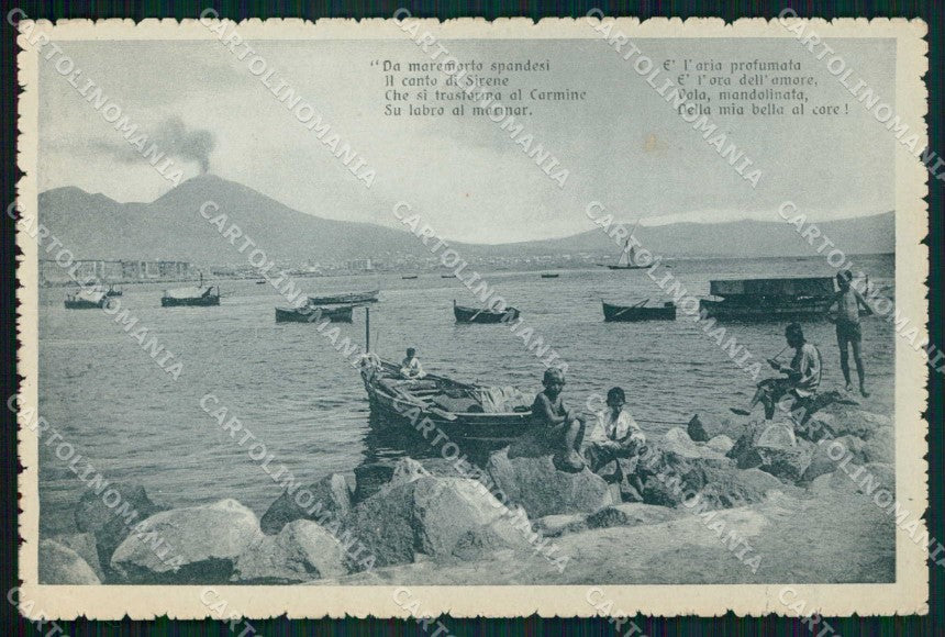 Napoli Città Vesuvio dalla Marina Barche PIEGHINA cartolina MX5438 – fronte