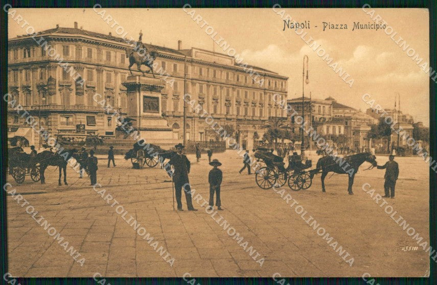Napoli Città Piazza Municipio cartolina MX5506 – fronte