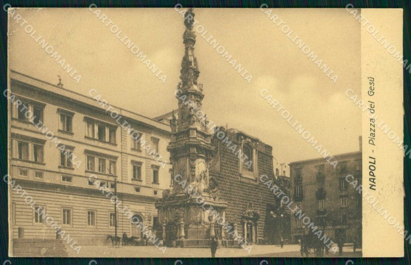 Napoli Città Piazza del Gesù PIEGHINA cartolina MX5667 – fronte