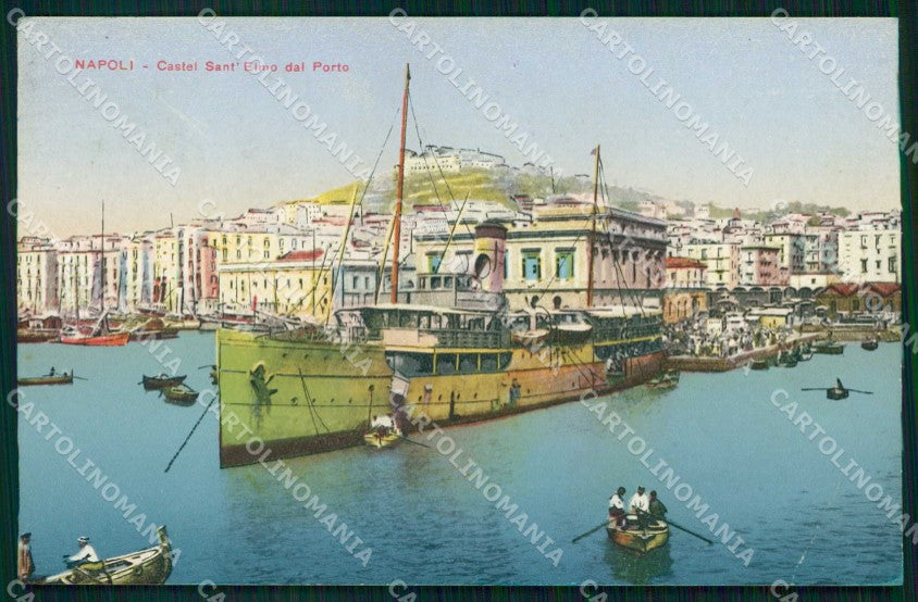 Napoli Città Castel Sant Elmo Porto con Barche PIEGHINA cartolina MX5774 – fronte