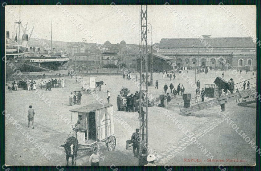 Napoli Città Stazione Marittima Barche cartolina MX5809 – fronte