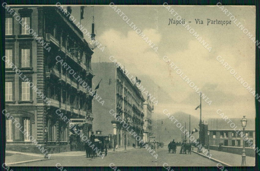 Napoli Città Via Partenope Vesuvio cartolina MX5830 – fronte