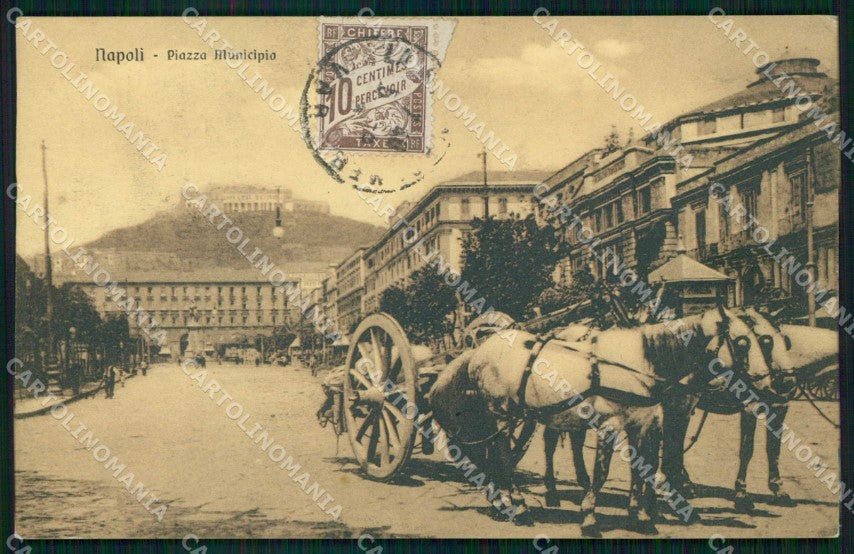 Napoli Città Piazza Municipio cartolina MX5877 – fronte