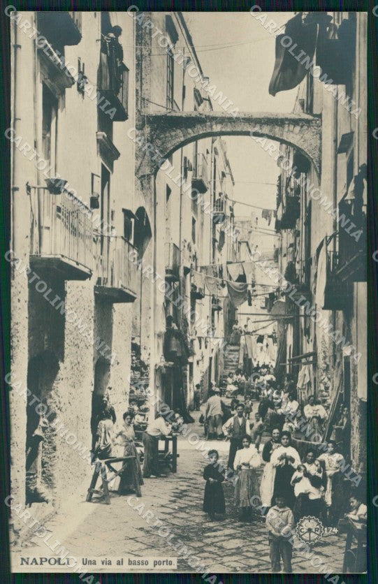 Napoli Città Via Basso Porto NPG Foto cartolina MX6233 – fronte