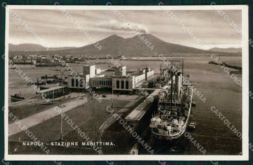 Napoli Città Stazione Marittima Barche Vesuvio Foto cartolina MX6312 – fronte