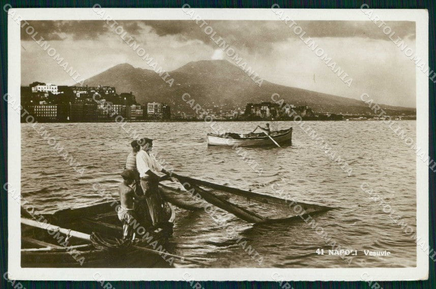 Napoli Città Mestieri Pescatori in Barca Vesuvio Foto cartolina MX6349 – fronte