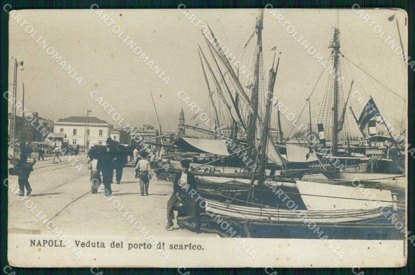 Napoli Città Porto Scarico Barche NPG Foto cartolina MX6362 – fronte