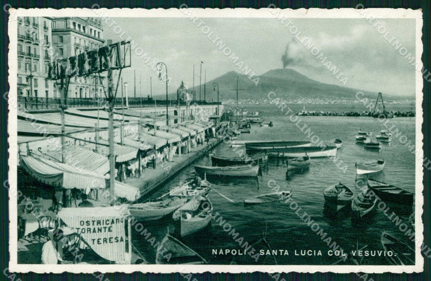 Napoli Città Santa Lucia Barche Vesuvio Foto cartolina MX6412 – fronte