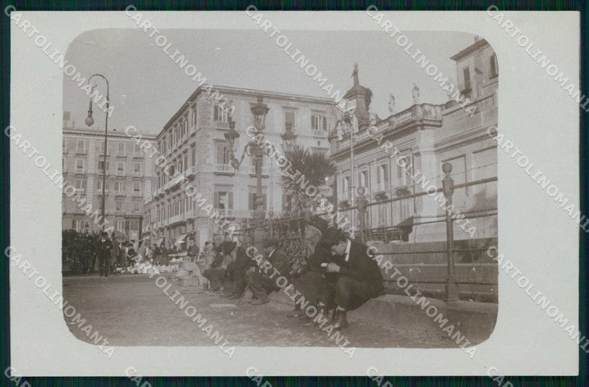 Napoli Città Piazza Dante Tipi Napoletani Foto cartolina MX6679 – fronte
