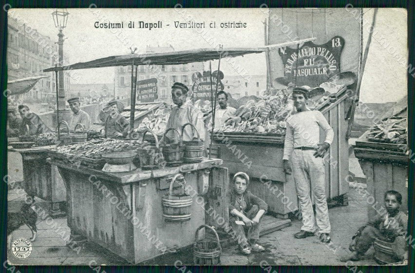 Napoli Città Costumi Venditore Ostriche Alterocca 1747 cartolina MX6994 – fronte