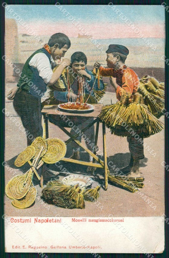 Napoli Città Costumi Monelli Mangia Maccheroni Ragozino 2780 cartolina MX7372 – fronte