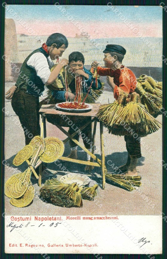 Napoli Città Costumi Monelli Mangia Maccheroni Ragozino 2780 cartolina MX7376 – fronte