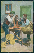Napoli Città Costumi Mangia Maccheroni Venditori Scope cartolina MX7716 – fronte