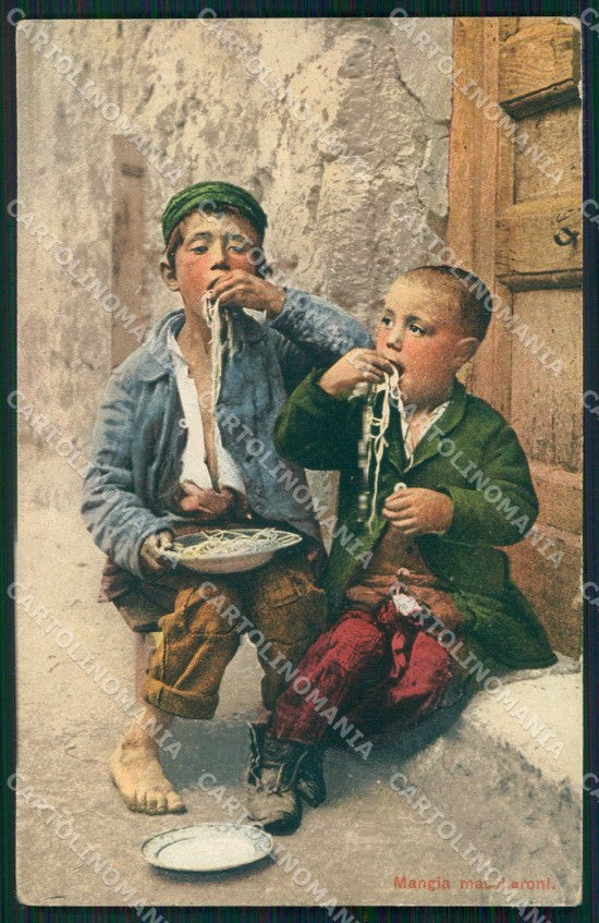 Napoli Città Costumi Mangia Maccheroni cartolina MX7767 – fronte