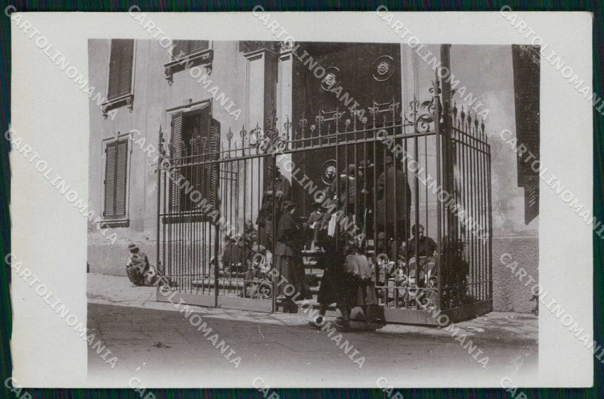 Napoli Città Distribuzione dei pasti ai poveri Costumi Foto cartolina MX7816 – fronte
