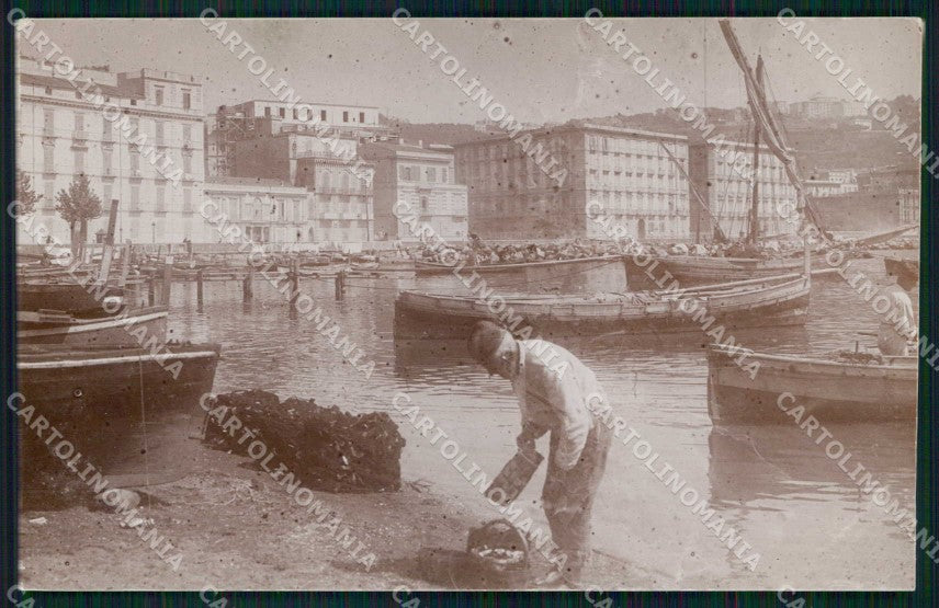 Napoli Città Porto di Margellina Mestieri Pescatore Barche Foto cartolina MX7831 – fronte