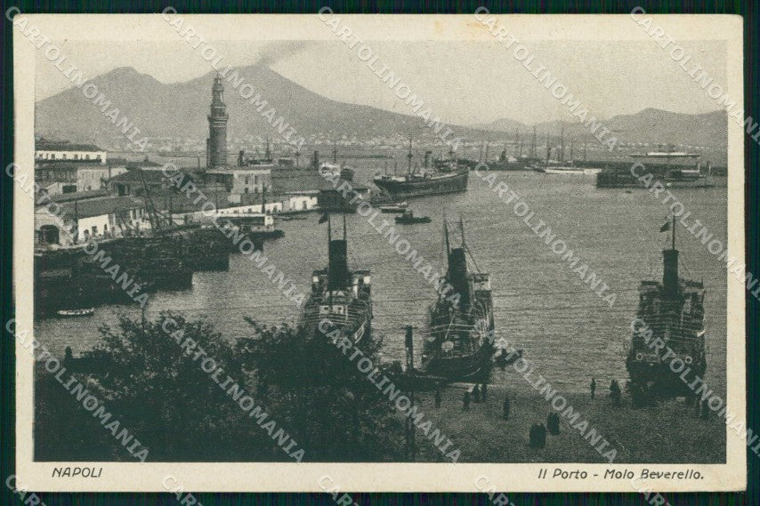 Napoli Città Molo Beverello Vesuvio Barche cartolina MX7955 – fronte