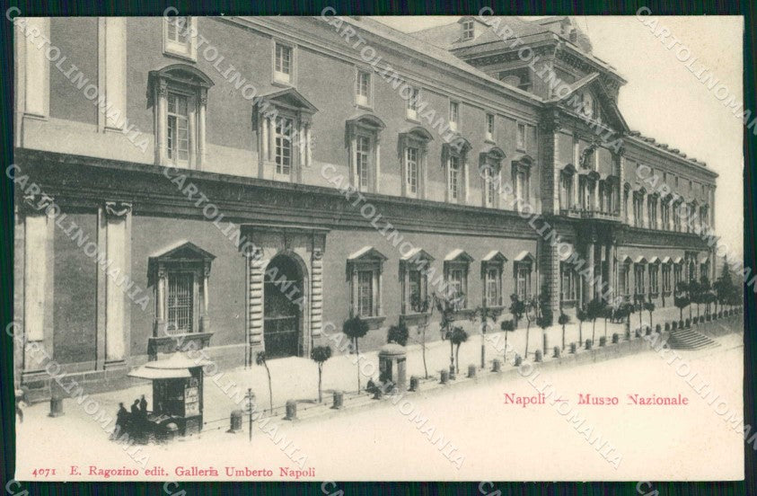 Napoli Città Museo Nazionale Chiosco Ragozino 4071 cartolina MX8018 – fronte