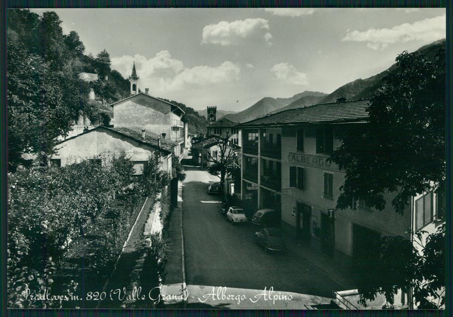 Cuneo Pradleves Auto PIEGATA Foto FG cartolina MZ0025 – fronte