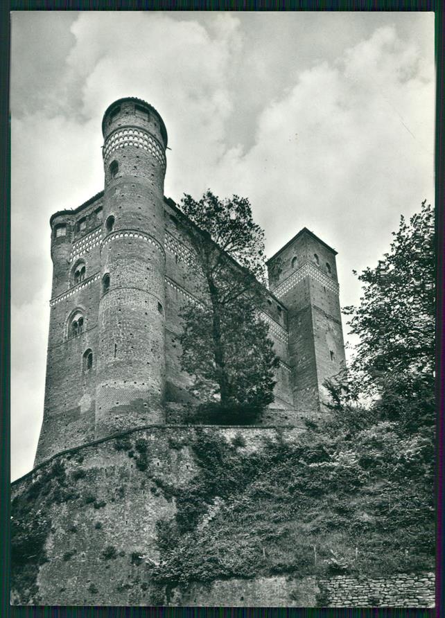 Cuneo Serralunga d'Alba Castello PIEGA Foto FG cartolina MZ1073 – fronte