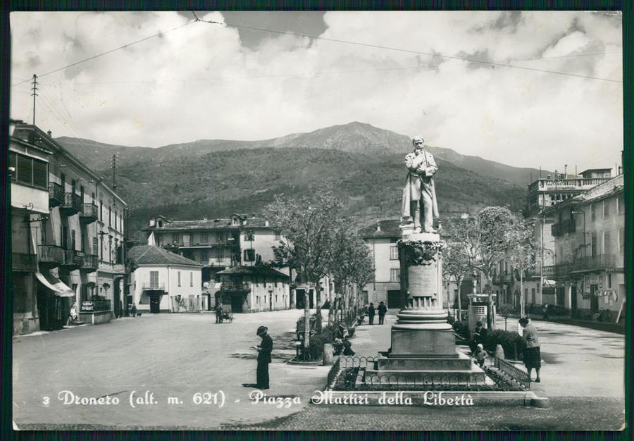 Cuneo Dronero Piazza Martiri della Libertà Foto FG cartolina MZ1187 – fronte