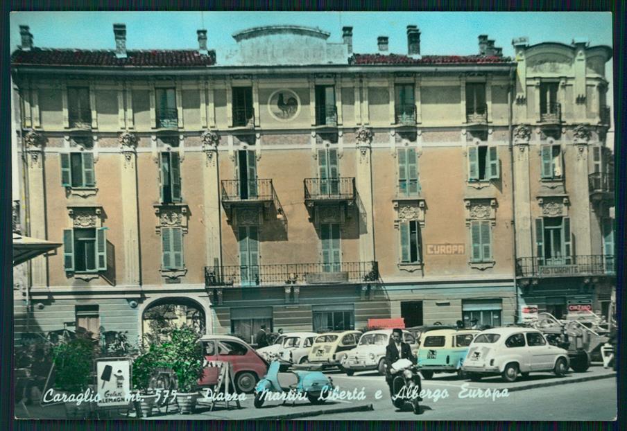 Cuneo Caraglio Piazza Martiri della Libertà Vespa Foto FG cartolina MZ1291 – fronte