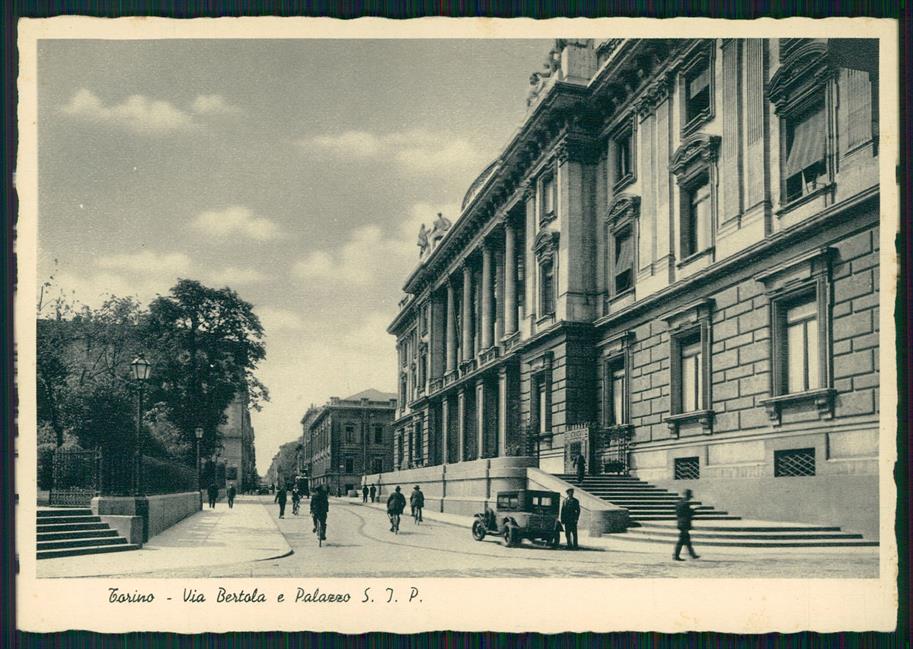 Torino città Via Bertola Palazzo Sip Auto FG cartolina MZ2423 – fronte