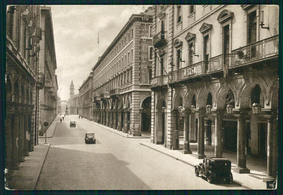 Torino città Via Roma Auto FG cartolina MZ2571 – fronte