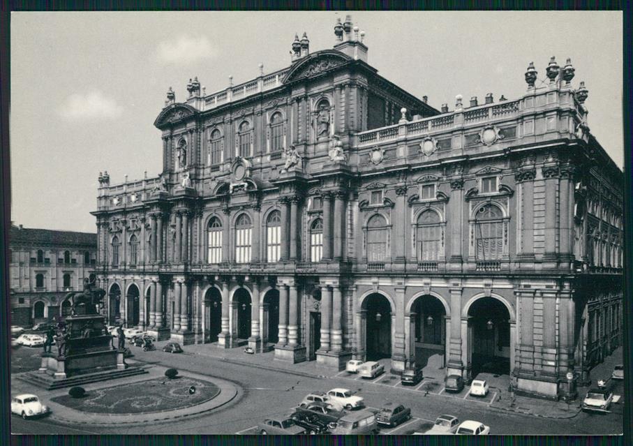 Torino città Piazza Carlo Alberto Auto Foto FG cartolina MZ2579 – fronte