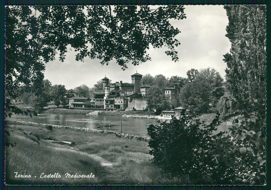 Torino città Castello Medioevale Foto FG cartolina MZ2645 – fronte