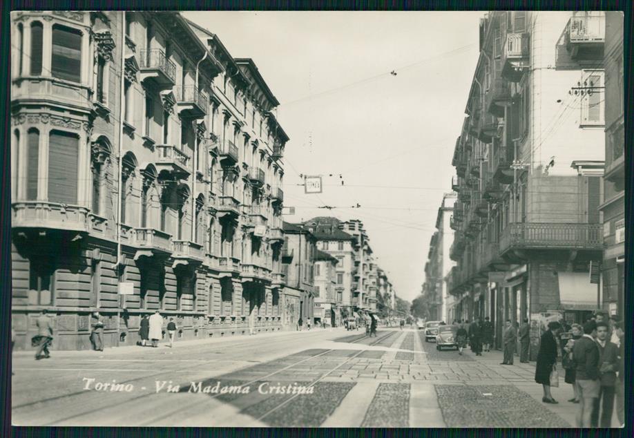 Torino città Via Madama Cristina Auto Foto FG cartolina MZ2649 – fronte