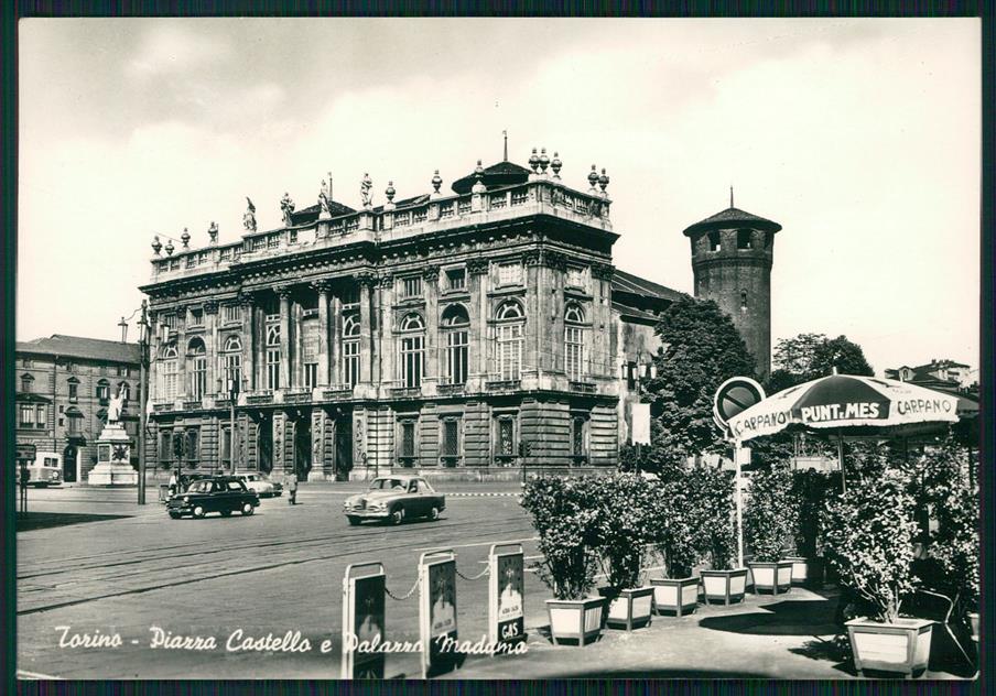 Torino città Piazza Castello Palazzo Madama Auto Foto FG cartolina MZ2695 – fronte