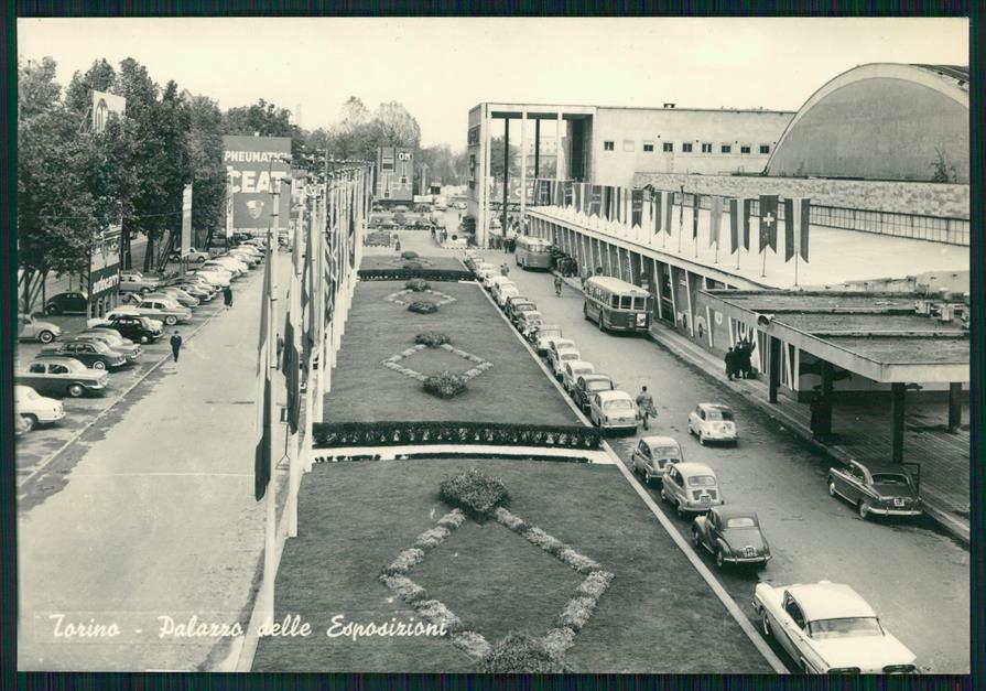 Torino città Palazzo delle Esposizioni Auto Corriere Foto FG cartolina MZ2747 – fronte