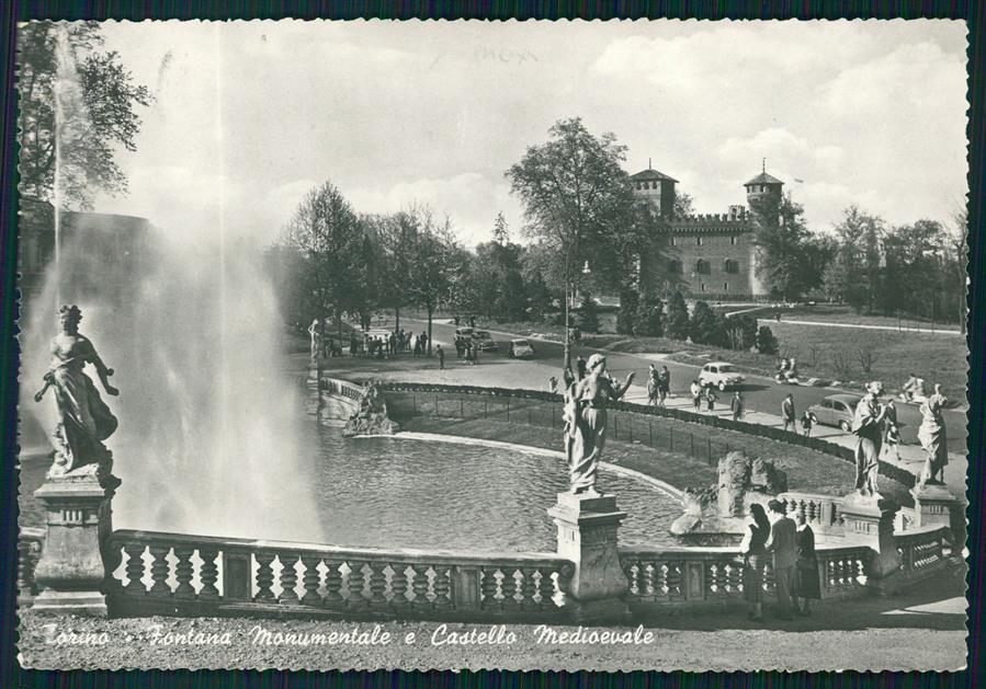 Torino città Castello Medievale Fontana Foto FG cartolina MZ3199 – fronte