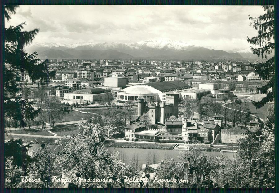 Torino città Borgo Medioevale Palazzo Esposizioni Foto FG cartolina MZ3448 – fronte